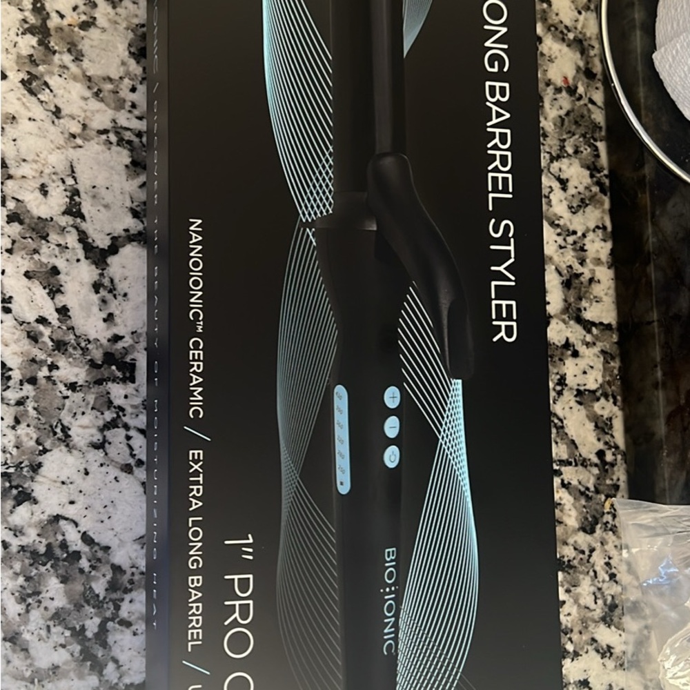 Bio Ionic Black Long Barrel Styler